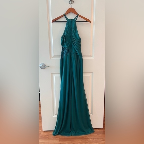 David's Bridal High-Neck Mesh Dress w/ Lace
Inset Bridesmaid/Prom/Formal - Picture 9 of 16